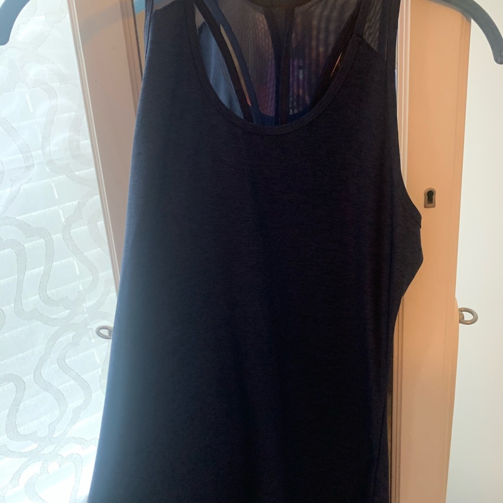 Reebok women’s navy dry fit tank top size medium